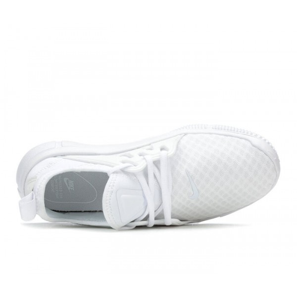 Women's Nike Acalme Sneakers