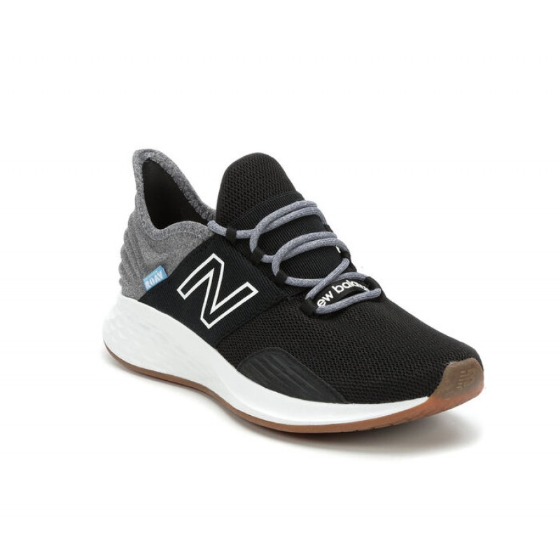 Women's New Balance Roav Sneakers